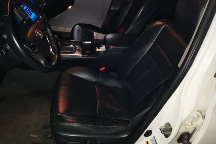 Used Toyota Reiz 2010 2.5V Fengdu Elite Edition Left Front Seat