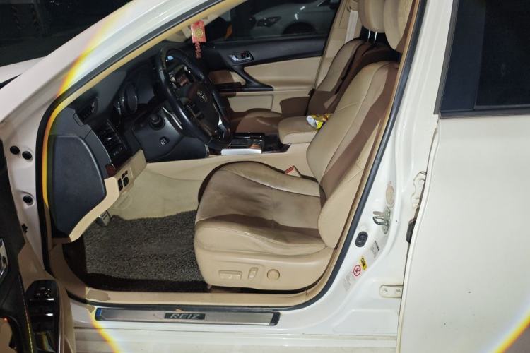 Used Toyota Reiz 2010 2.5V Fengdu Elite Edition Left Front Seat