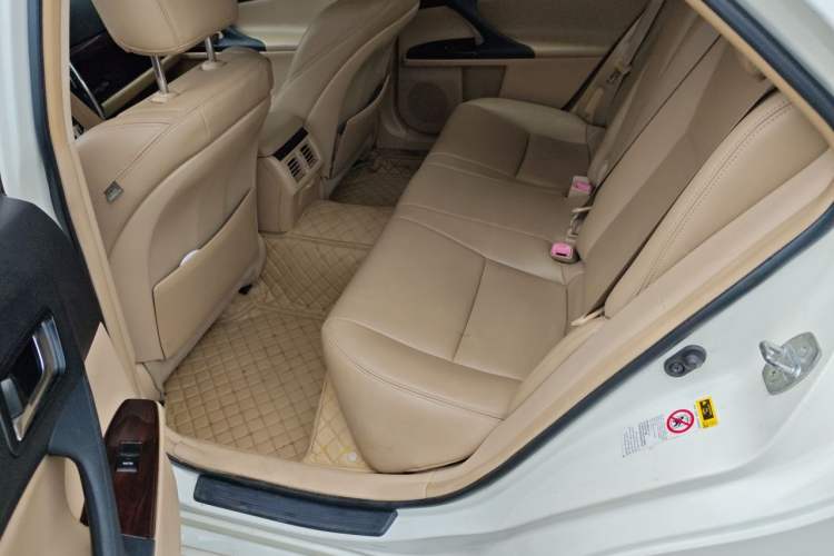 Used Toyota Reiz 2010 2.5S Fengdu Jinghua Edition Left Rear Seat