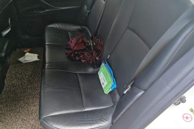 Used Toyota Reiz 2010 2.5V Fengdu Elite Edition Left Rear Seat