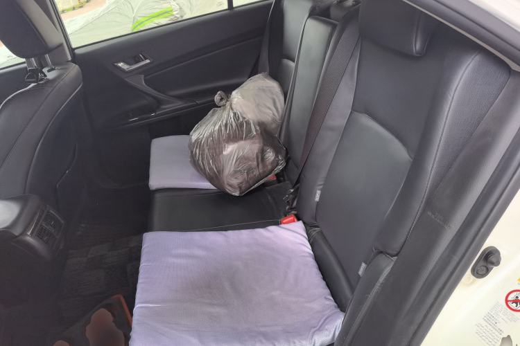 Used Toyota Reiz 2010 2.5V Fashion Elite Edition Left Rear Seat