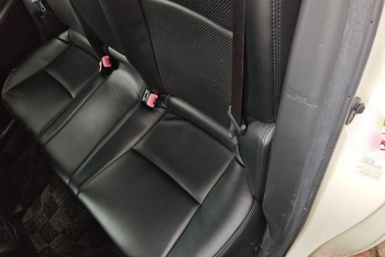 Used Toyota Reiz 2010 2.5S Fengdu Jinghua Edition Left Rear Seat