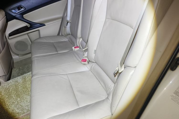 Used Toyota Reiz 2010 2.5V Fengdu Elite Edition Left Rear Seat