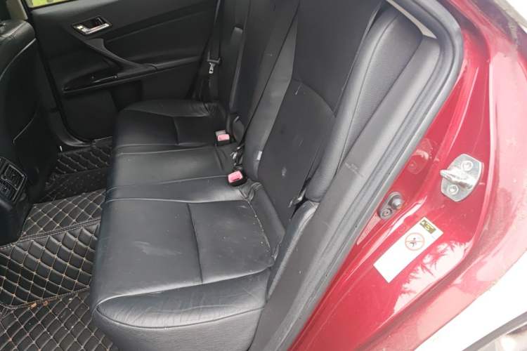 Used Toyota Reiz 2010 2.5V Fengdu Elite Edition Left Rear Seat