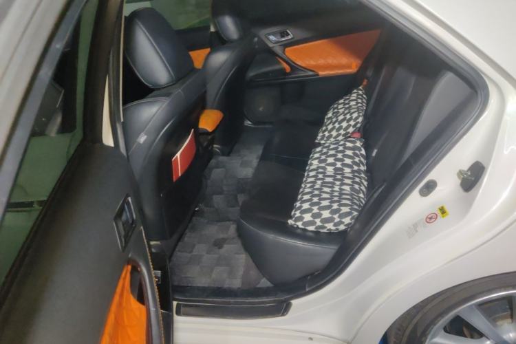 Used Toyota Reiz 2010 2.5V Fashion Elite Edition Left Rear Seat