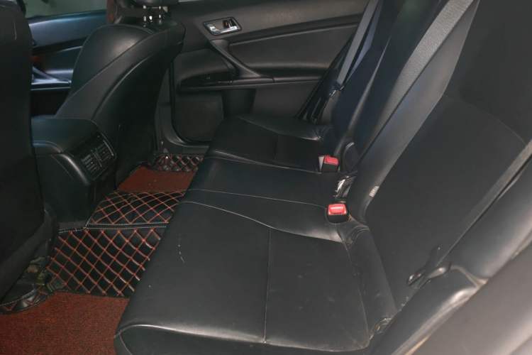 Used Toyota Reiz 2010 2.5V Fashion Elite Edition Left Rear Seat
