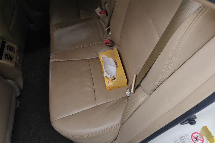 Used Toyota Reiz 2010 2.5S Fengdu Jinghua Edition Left Rear Seat