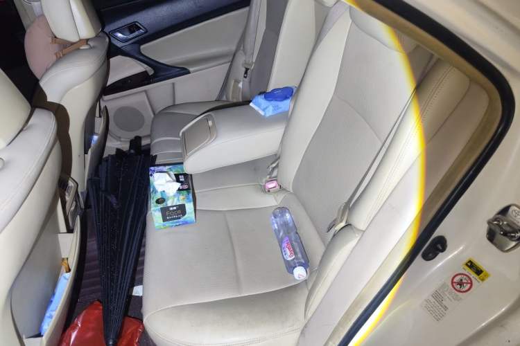 Used Toyota Reiz 2010 2.5S Fashion Elite Edition Left Rear Seat