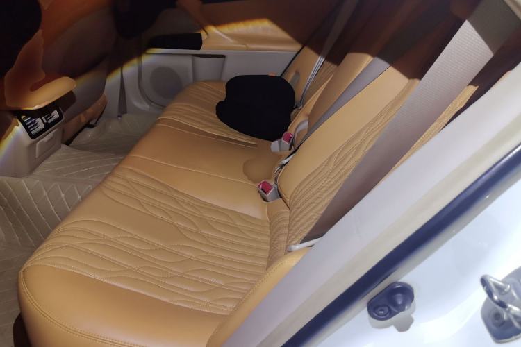 Used Toyota Reiz 2010 2.5V Fengdu Elite Edition Left Rear Seat