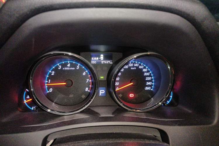 Used Toyota Reiz 2010 2.5S Fengdu Jinghua Edition Odometer Close Up