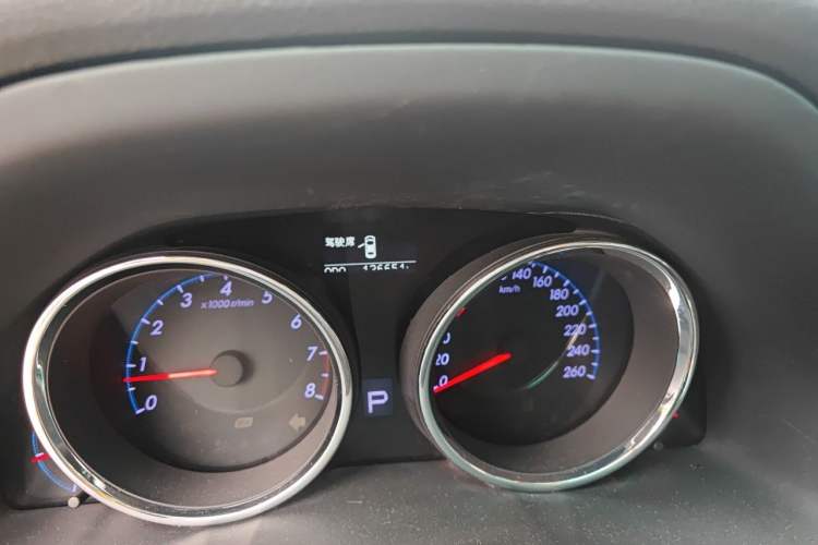 Used Toyota Reiz 2010 2.5V Fengdu Elite Edition Odometer Close Up