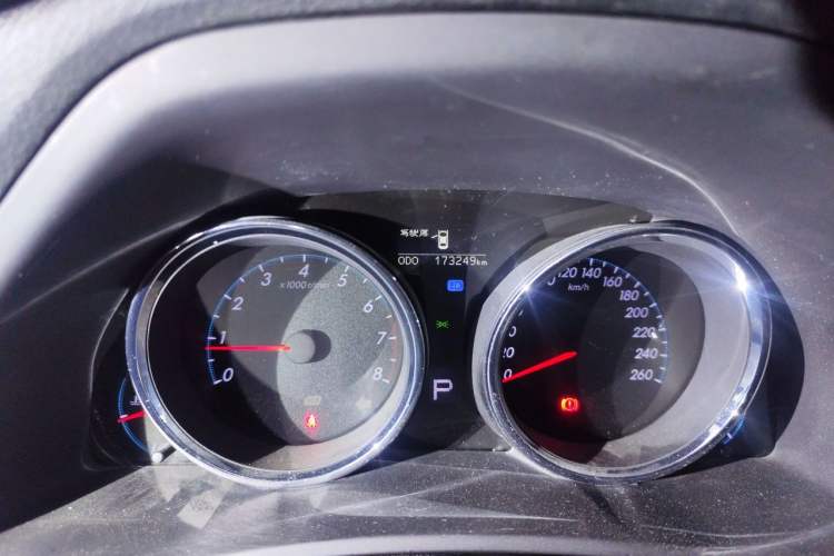 Used Toyota Reiz 2010 2.5S Fashion Elite Edition Odometer Close Up