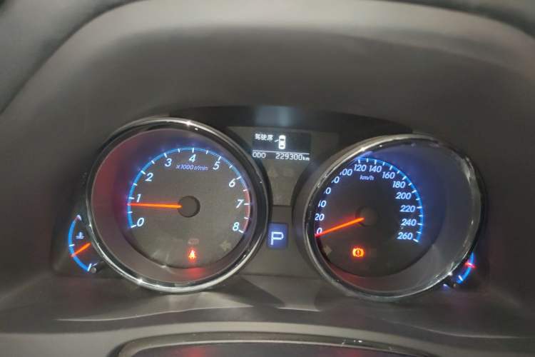 Used Toyota Reiz 2010 2.5S Fashion Elite Edition Odometer Close Up