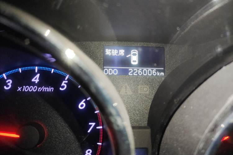 Used Toyota Reiz 2010 2.5V Fengdu Elite Edition Odometer Close Up