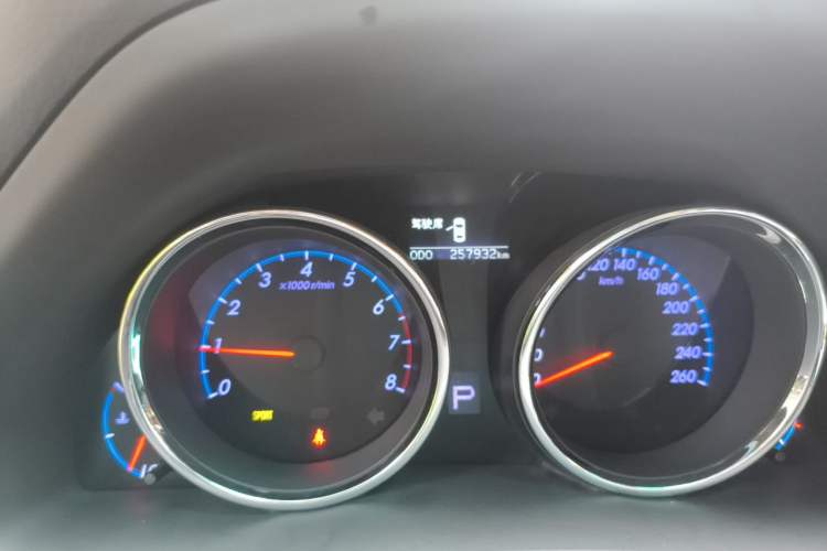 Used Toyota Reiz 2010 2.5V Fashion Elite Edition Odometer Close Up