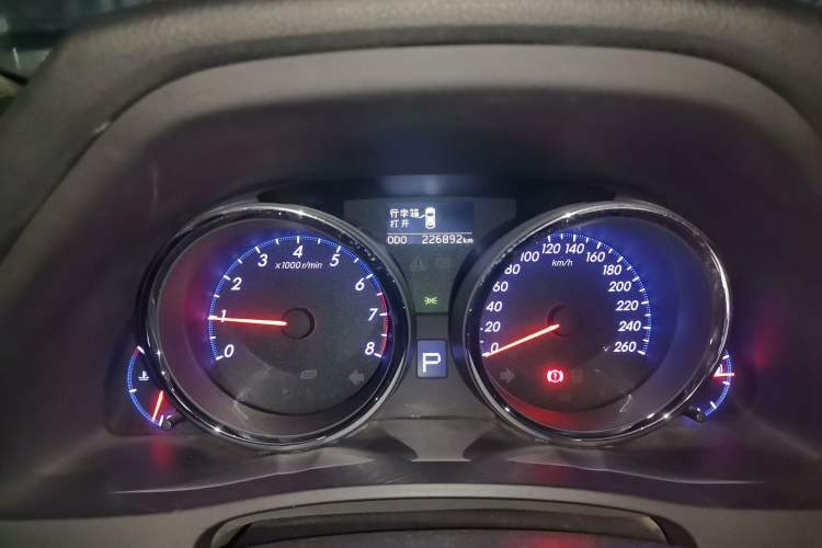 Used Toyota Reiz 2010 2.5V Fengdu Elite Edition Odometer Close Up