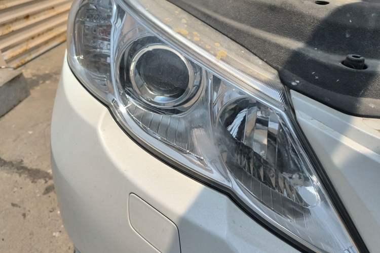 Used Toyota Reiz 2010 2.5V Fengdu Elite Edition Right Front Headlight