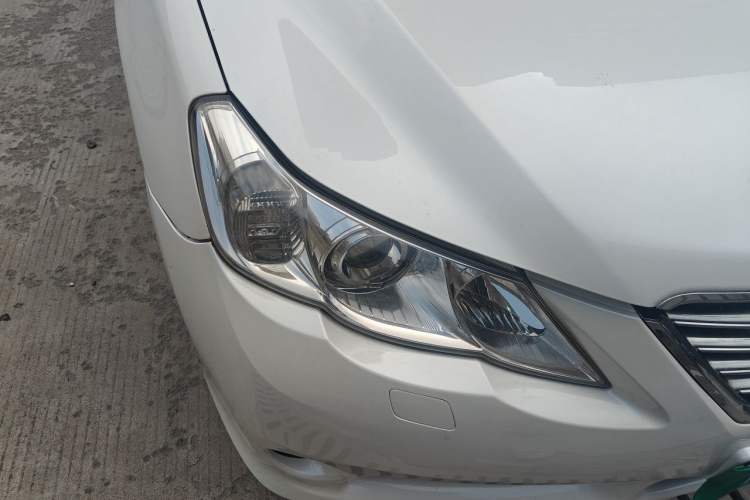 Used Toyota Reiz 2010 2.5S Fengdu Jinghua Edition Right Front Headlight