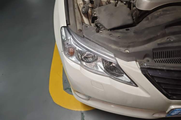 Used Toyota Reiz 2010 2.5V Fengdu Elite Edition Right Front Headlight