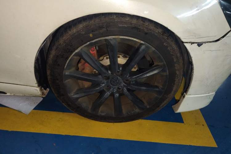 Used Toyota Reiz 2010 2.5S Fashion Elite Edition Right Front Wheel Hub
