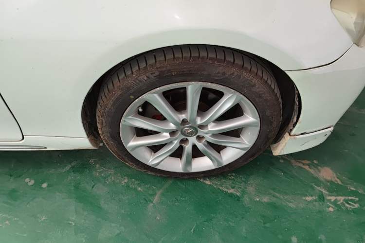 Used Toyota Reiz 2010 2.5S Fengdu Jinghua Edition Right Front Wheel Hub
