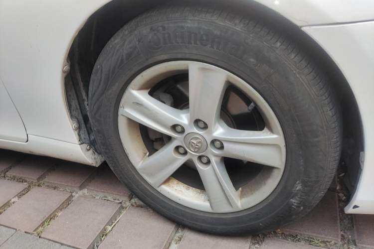 Used Toyota Reiz 2010 2.5V Fengdu Elite Edition Right Front Wheel Hub