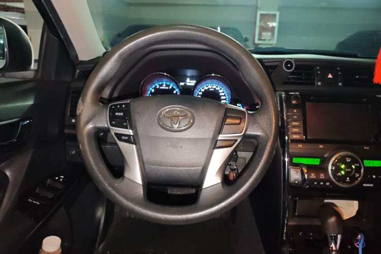 Used Toyota Reiz 2010 2.5S Fengdu Jinghua Edition Steering Wheel