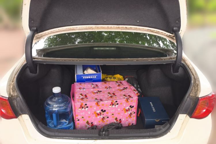 Used Toyota Reiz 2010 2.5V Fashion Elite Edition Trunk
