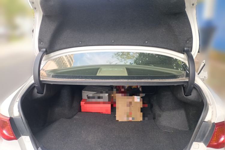 Used Toyota Reiz 2010 2.5V Fengdu Elite Edition Trunk
