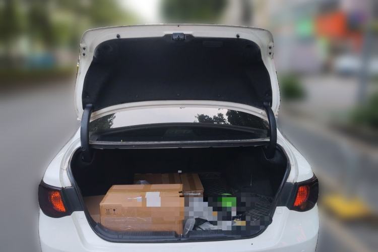 Used Toyota Reiz 2010 2.5V Fengdu Elite Edition Trunk