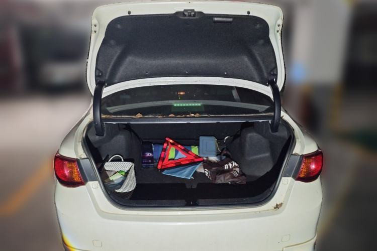 Used Toyota Reiz 2010 2.5V Fengdu Elite Edition Trunk