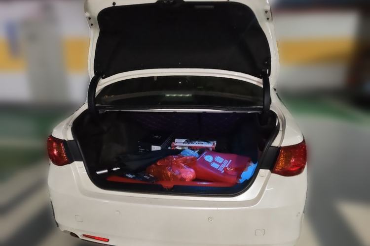 Used Toyota Reiz 2010 2.5V Fengdu Elite Edition Trunk