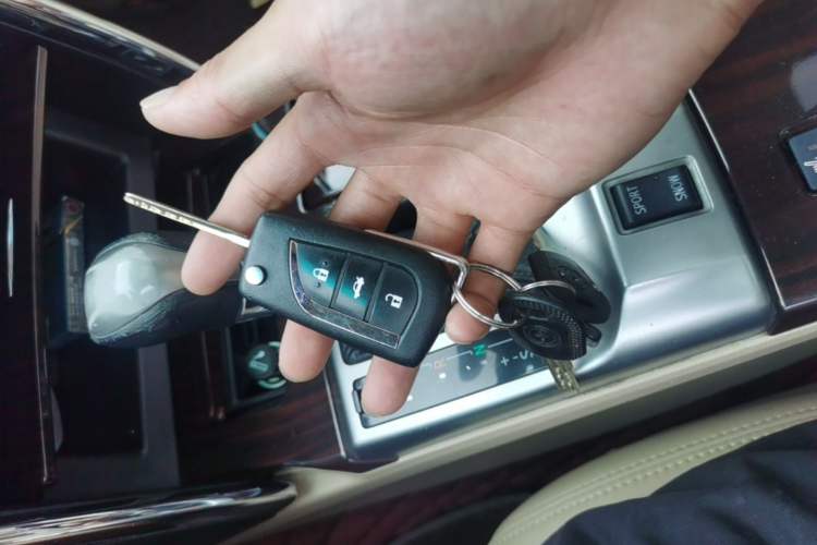 Used Toyota Reiz 2010 2.5V Fengdu Elite Edition Vehicle Key