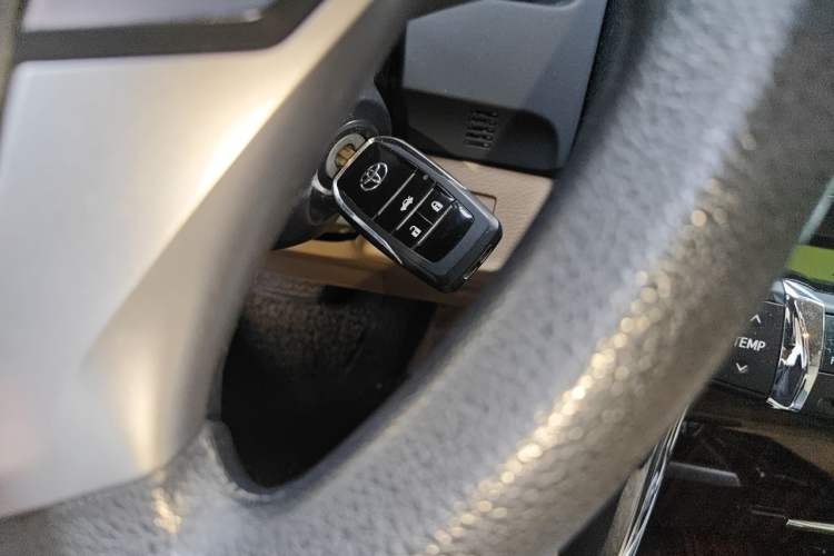 Used Toyota Reiz 2010 2.5S Fengdu Jinghua Edition Vehicle Key