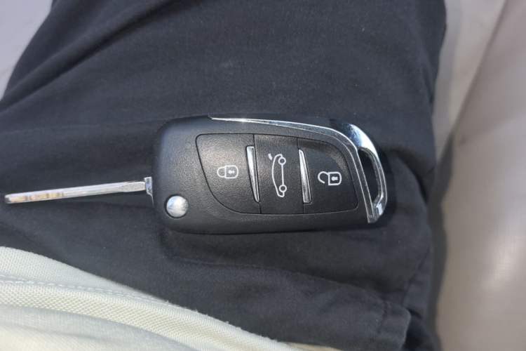 Used Toyota Reiz 2010 2.5V Fengdu Elite Edition Vehicle Key