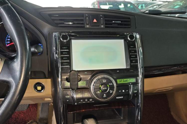 Used Toyota Reiz 2012 2.5V Fengdu Elite Stylish Edition Audio And AC Panel
