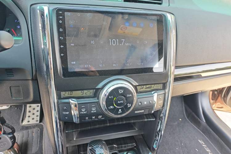 Used Toyota Reiz 2012 2.5V Fengdu Elite Stylish Edition Audio And AC Panel