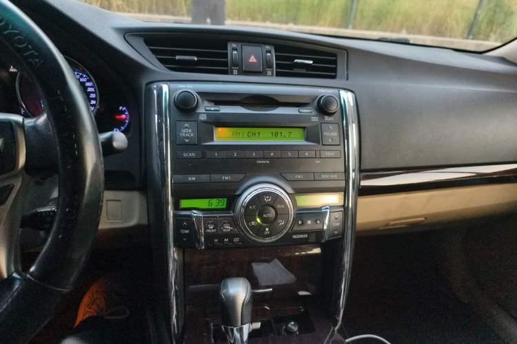 Used Toyota Reiz 2012 2.5V Fengdu Elite Stylish Edition Audio And AC Panel