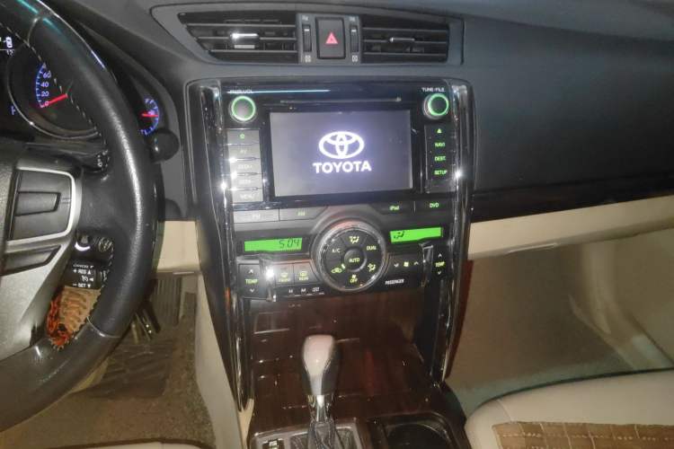 Used Toyota Reiz 2012 2.5V Fengdu Elite Stylish Edition Audio And AC Panel