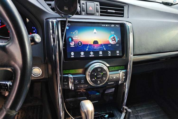 Used Toyota Reiz 2012 2.5V Fengdu Elite Stylish Edition Audio And AC Panel