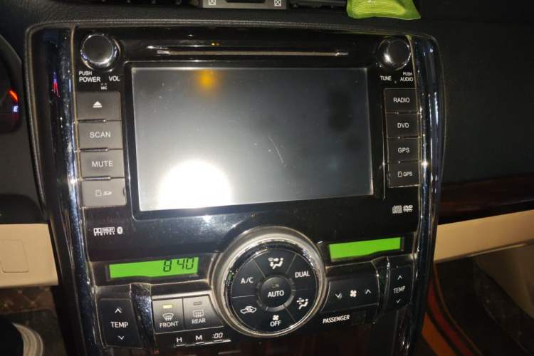 Used Toyota Reiz 2012 2.5V Fengdu Elite Stylish Edition Audio And AC Panel