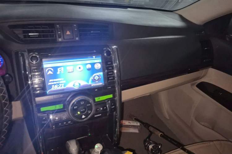 Used Toyota Reiz 2012 2.5V Fengdu Elite Stylish Edition Audio And AC Panel