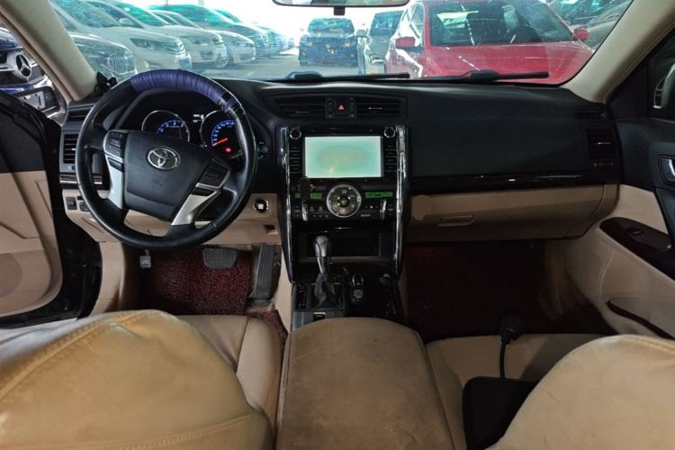 Used Toyota Reiz 2012 2.5V Fengdu Elite Stylish Edition Center Console