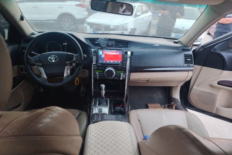 Used Toyota Reiz 2012 2.5V Fengdu Elite Stylish Edition Center Console