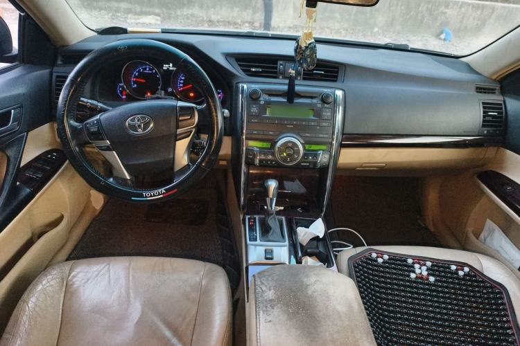 Used Toyota Reiz 2012 2.5V Fengdu Elite Stylish Edition Center Console
