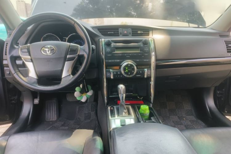 Used Toyota Reiz 2012 2.5V Fengdu Elite Stylish Edition Center Console