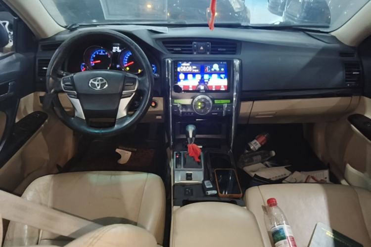 Used Toyota Reiz 2012 2.5V Fengdu Elite Stylish Edition Center Console