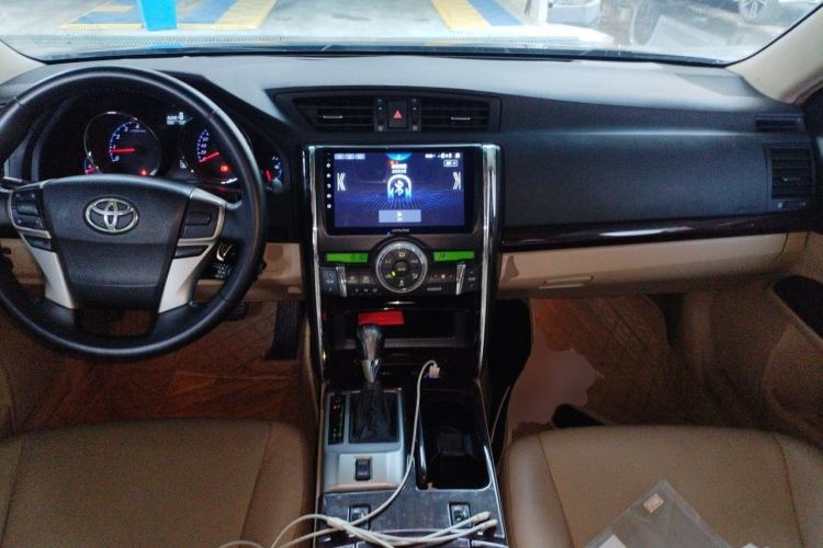 Used Toyota Reiz 2012 2.5V Fengdu Elite Stylish Edition Center Console