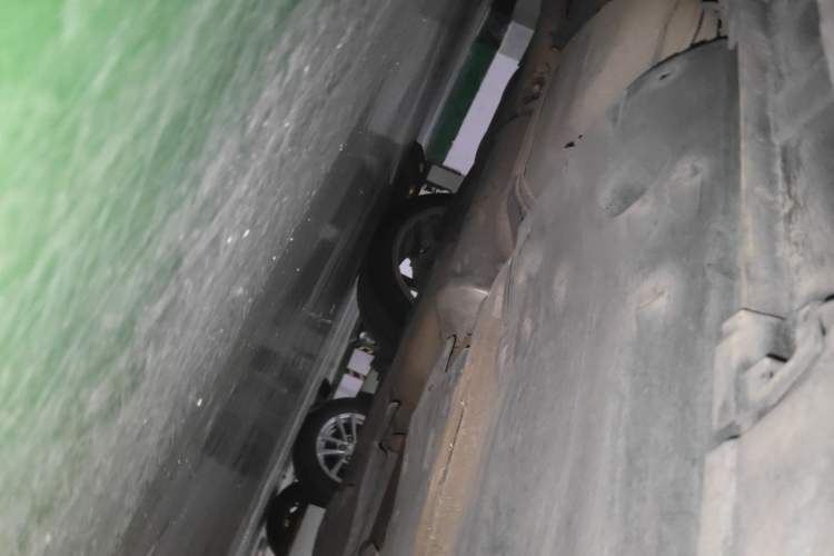 Used Toyota Reiz 2012 2.5V Fengdu Elite Stylish Edition Chassis Front Right