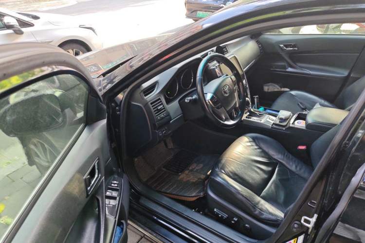 Used Toyota Reiz 2012 2.5V Fengdu Elite Stylish Edition Driver Seat